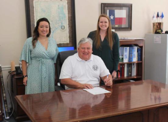 Reporter photo by Kenny Wick 4-H Week Proclamation ...