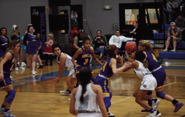 Lady Cat Defense Steps Up In Broaddus...