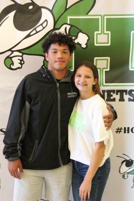 Senior Kam Arrington and Laken Wilkerson