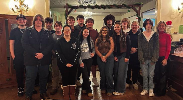 Front row: Brennan Stewart, Angelique LaFleur, Stormi Craig, Kylie Baker, Avree Williams, Jay Starr. Back row: Ty Shortridge, Austin Hamilton, Dylan Drewett, Ethan Dickerson, Connor Moore, Kane Smith, Gerald Williams, Peyton Hager, Karley Goynes. Teacher: Ms. Dana Gordy.