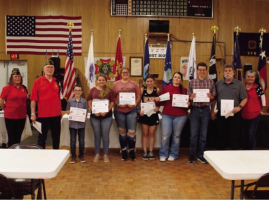 On Monday, March 6th, the Hemphill VFW Post 10351 and Auxilliary hosted a dinner and awards ceremony for Patriot Pin, Voice of Democracy, and Teacher of the Year winners. Pictured above L-R are Carol Waller, Curtis Buckner, Luke Moody, Jennifer Nichols, Baylee Bennett, La’Shay Vest, Khloe Champagne, Lucas Burrow, Werner Burwood, and Tiffany Butler. Congratulations to all! Reporter photo by Kenny Wick
