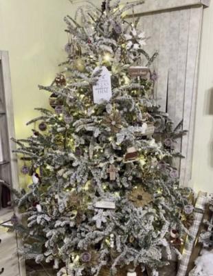 How to sustainably dispose of a real Christmas tree