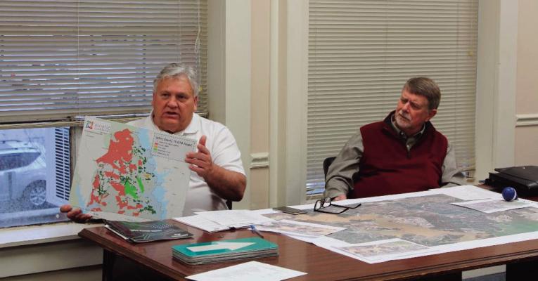 Judge Melton and Charlie Dromgoole anchor the SCEDAC Meeting Reporter photo by Kenny Wick