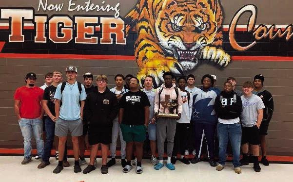 West Sabine’s Jakobe Harris Named Built Ford Tough Player of the Week