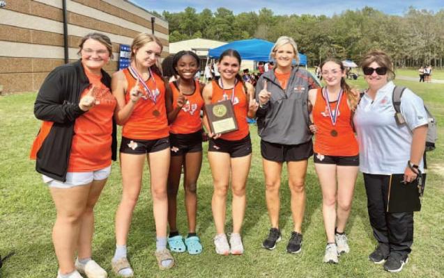 West Sabine varsity cross country girls went to District and dominated by winning the meet! Advancing to Regionals are: Kenzy Bragg Kaelynn Garza, Madison Williamson, Kaitlin McCaule, Kyleigh Holcomb, Makenna Roberts and Presslie Murphy Junior Varsity Girls won their division as well. Ryleign Procell, Katie Lindow, Brenya Mohr, Jettah Tarver, Alyssa Wilson and LaShay Vest. Coaches pictured: Tara Bragg and Deanna Metcalf.
