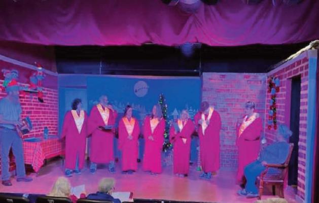 Local Theatre brings Christmas to Hemphill Stage