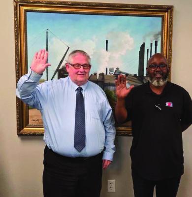 Tuesday night, Demond Williams and TA “Tracy” Lane were sworn in for their new terms on the Pineland City Council. Williams holds Seat 1 and Lane holds Seats 5 and also serves and Mayor Pro Tem. Councilwoman Lisa Welch was unable to attend and will be sworn in at the next regular council meeting. o