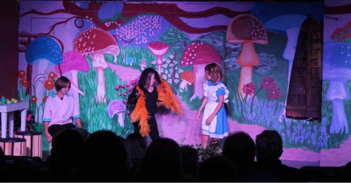Alice in the Wonderland...