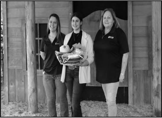 Grand Champion Candy, Senior Division Owner: Carlee Procella, Western Fudge Premium Buyer: BOM Bank