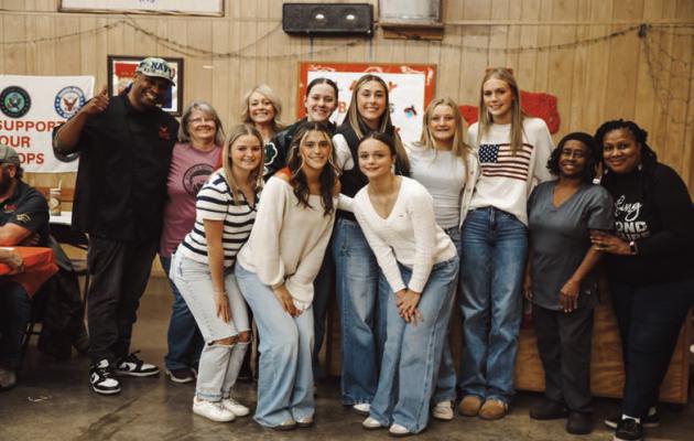 Community honors Veterans...
