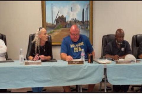 Pineland City Council Meets in Regular Session…